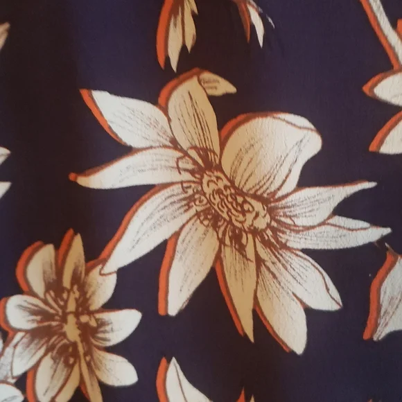 Dress - Picture 4 of 4